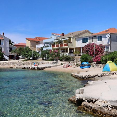 Apartments By The Sea Mandre, Pag - 3084 Kolan Zewnętrze zdjęcie