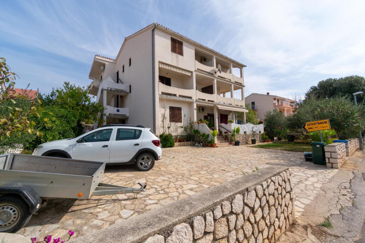 Apartments By The Sea Mandre, Pag - 3084 Kolan Zewnętrze zdjęcie
