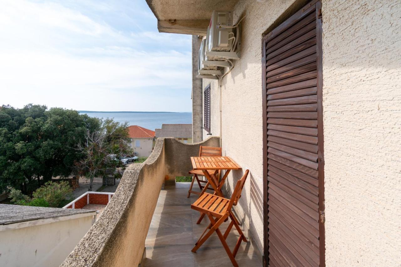 Apartments By The Sea Mandre, Pag - 3084 Kolan Zewnętrze zdjęcie