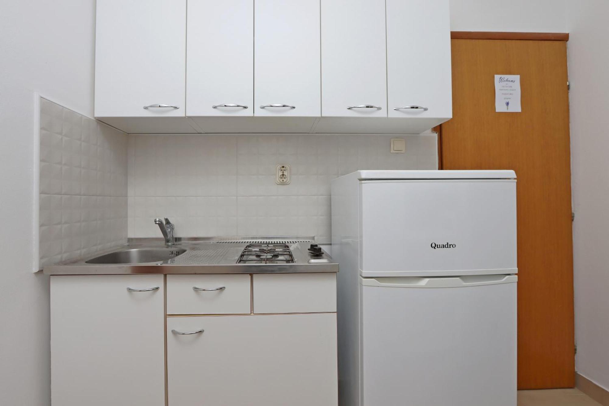 Apartments By The Sea Mandre, Pag - 3084 Kolan Pokój zdjęcie